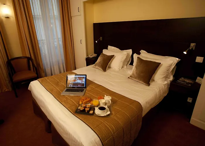 Du Nord Et De L'est Hotell 3*